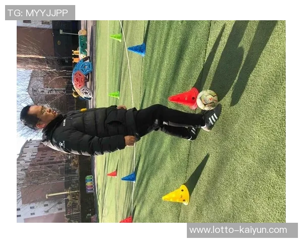 奇异果体育足球助力青少年成长打造健康快乐的运动生活方式 奇异果体育足球助力青少年成长打造健康快乐的运动生活方式